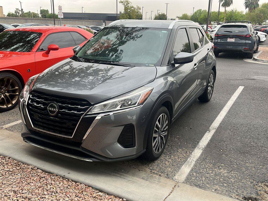Used 2023 Nissan Kicks SV FWD image 1