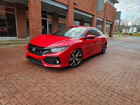 Used 2018 Honda Civic Si image 3
