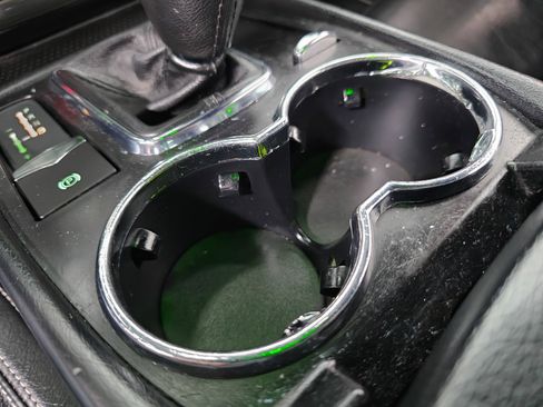 Used 2013 Maserati GranTurismo Sport image 23