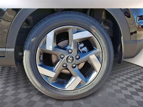New 2026 Hyundai Venue SEL FWD image 7