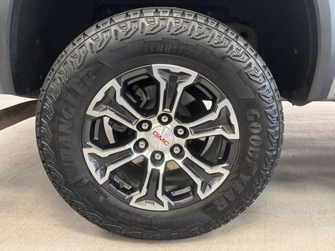 Used 2024 GMC Canyon AT4 AWD/4WD image 35