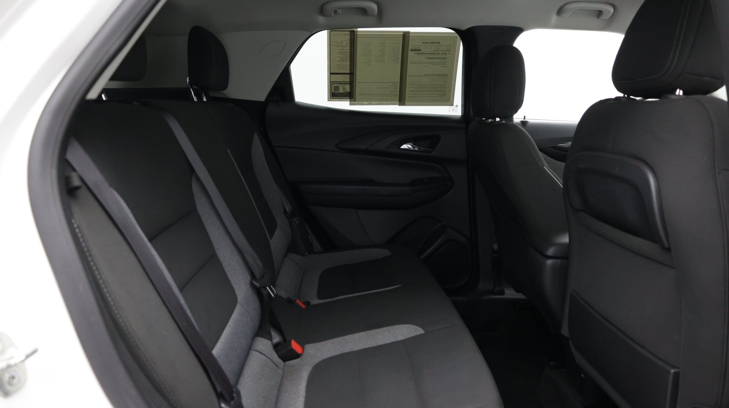 Used 2024 Chevrolet TrailBlazer LT w/ LT Cold Weather Package FWD image 36