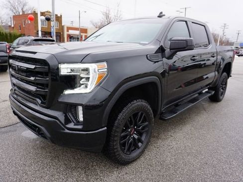 Used 2022 GMC Sierra 1500 Elevation w/ Preferred Package image 2