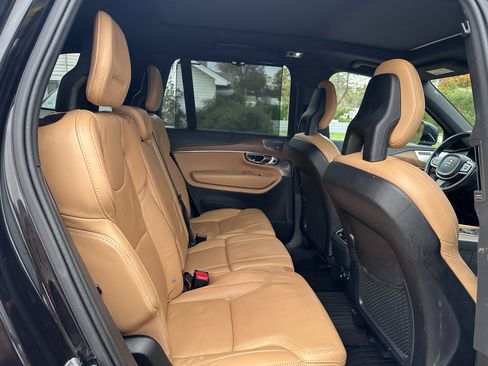 Used 2017 Volvo XC90 T6 Inscription w/ Vision Package image 16