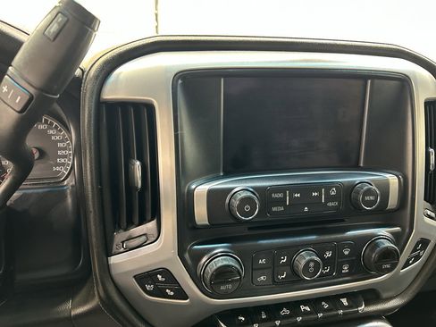 Used 2015 GMC Sierra 2500 SLT w/ Duramax Plus Package AWD/4WD image 17