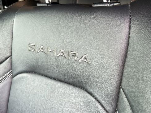 Used 2023 Jeep Wrangler Unlimited Sahara w/ Cold Weather Group image 21