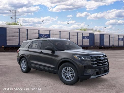 New 2026 Ford Explorer Active AWD/4WD image 7