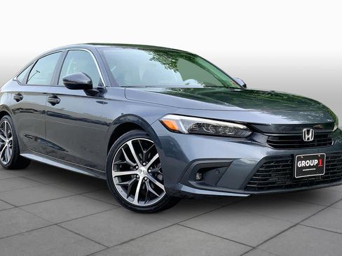 Used 2024 Honda Civic Touring image 3