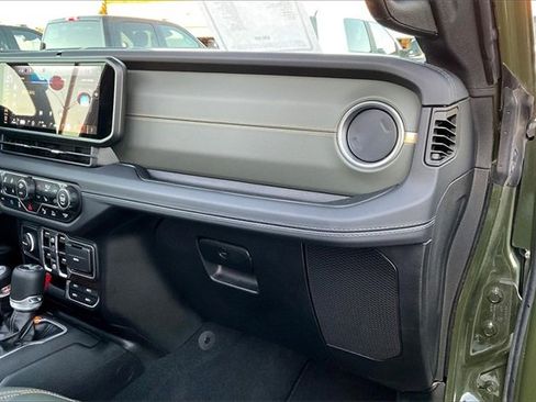 Used 2024 Jeep Wrangler High Altitude image 16