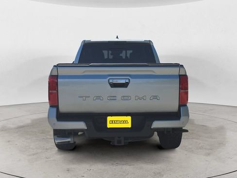 Used 2024 Toyota Tacoma Limited w/ Limited Package (LT) AWD/4WD image 4