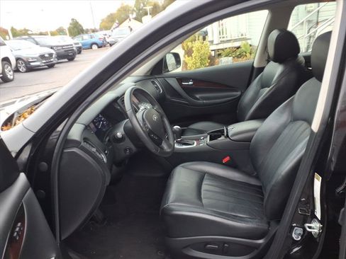 Used 2017 INFINITI QX50 AWD w/ Premium Plus Package image 18