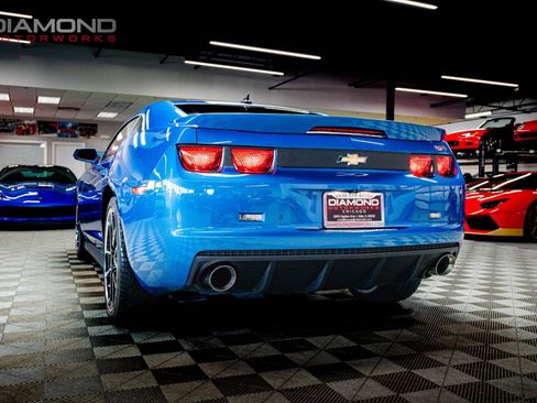 Used 2013 Chevrolet Camaro SS w/ Hot Wheels Special Edition image 22