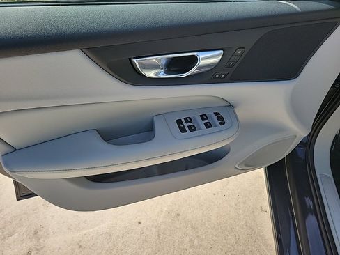 Used 2023 Volvo S60 B5 Core image 14