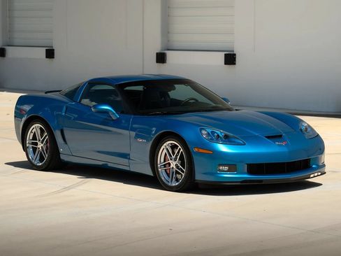 Used 2008 Chevrolet Corvette Z06 w/ Preferred Equipment Group RWD image 21