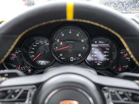 Used 2018 Porsche 911 Carrera T RWD image 25