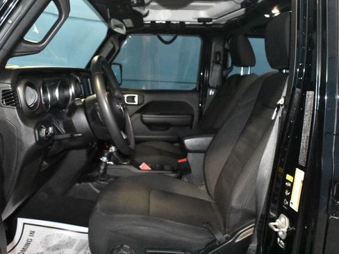 Used 2023 Jeep Gladiator Sport image 6