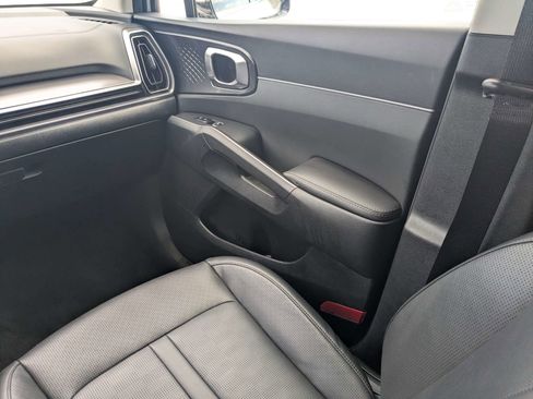 Certified 2025 Kia Sorento S AWD/4WD image 20