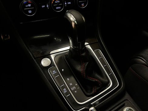 Used 2015 Volkswagen GTI Autobahn w/ Lighting Package (SEL) FWD image 33