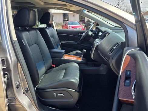 Used 2010 Nissan Murano LE w/ Navigation Pkg image 26