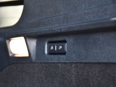 Used 2021 Lincoln Corsair Reserve w/ Equipment Group 201A image 19