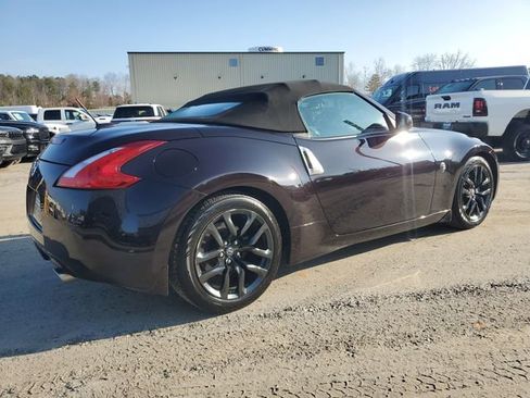 Used 2017 Nissan 370Z Touring image 11