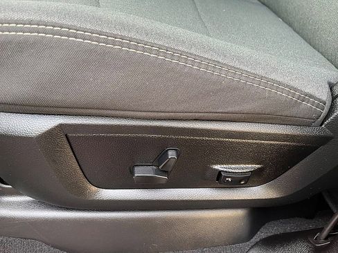 Used 2024 RAM 2500 Big Horn w/ Night Edition image 20