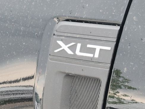 New 2025 Ford Maverick XLT w/ XLT Luxury Package image 13