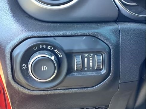 Certified 2021 Jeep Wrangler Unlimited Sport S image 25