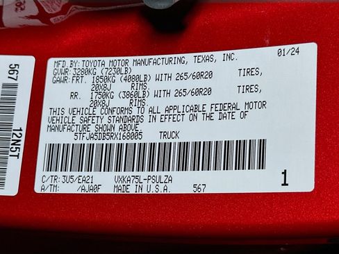 Used 2024 Toyota Tundra Limited AWD/4WD image 21
