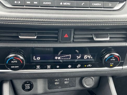 Certified 2024 Nissan Rogue SV image 4