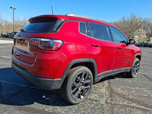 New 2026 Jeep Compass Latitude AWD/4WD image 4