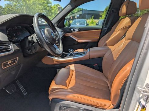 Used 2022 BMW X5 xDrive40i w/ M Sport Package AWD/4WD image 17