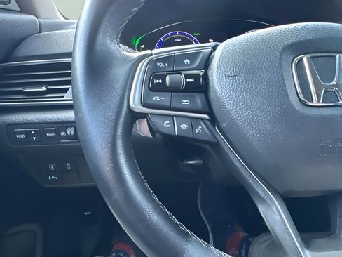 Used 2022 Honda Accord Touring image 10