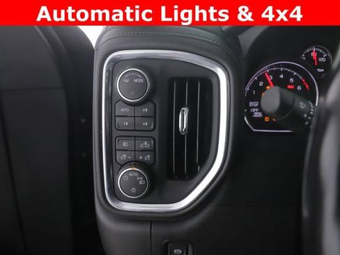 Used 2021 Chevrolet Silverado 1500 LT Trail Boss w/ Bed Protection Package AWD/4WD image 19