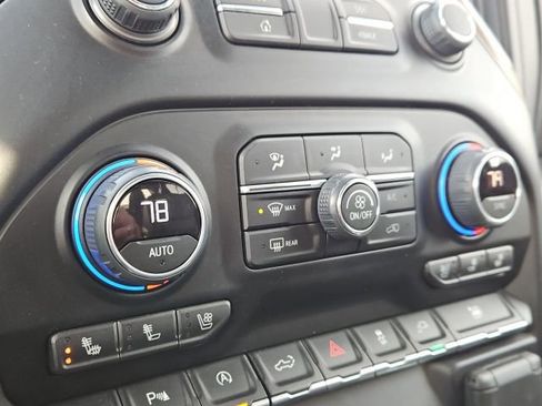 Used 2022 Chevrolet Silverado 1500 High Country image 48