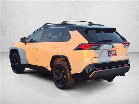 Used 2020 Toyota RAV4 XSE AWD/4WD image 8