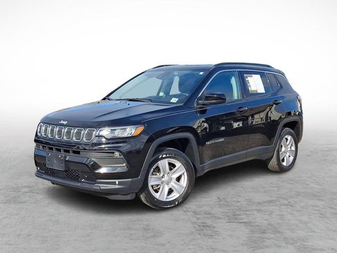 Used 2022 Jeep Compass Latitude w/ Sun and Sound Group AWD/4WD image 1
