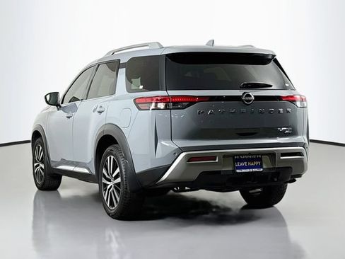 Used 2023 Nissan Pathfinder Platinum AWD/4WD image 5