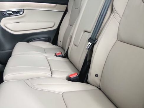 Certified 2026 Volvo XC90 B6 Ultra w/ Protection Package AWD/4WD image 31