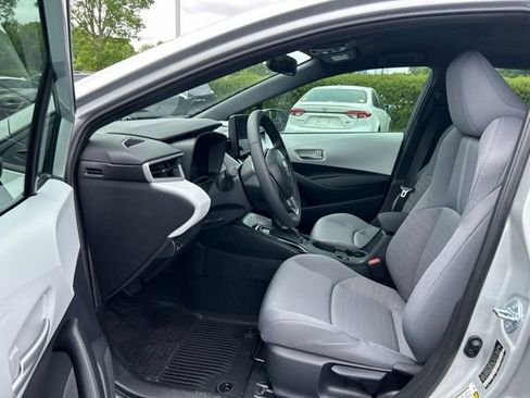 New 2026 Toyota Corolla SE FWD image 13