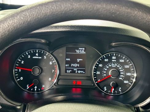 Used 2017 Kia Forte LX image 14