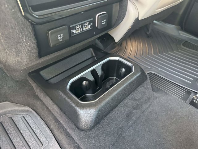 Used 2022 Jeep Wagoneer Series III w/ Flexible Seating Group AWD/4WD image 10
