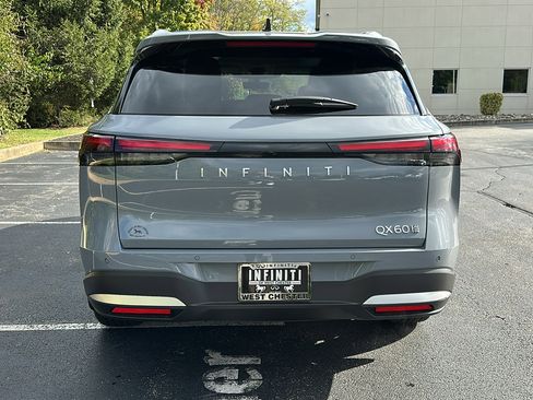 New 2026 INFINITI QX60 Luxe w/ Cargo Package image 4