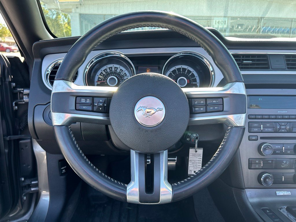 Used 2013 Ford Mustang Premium RWD image 18