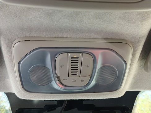 Used 2023 RAM ProMaster 2500 image 14