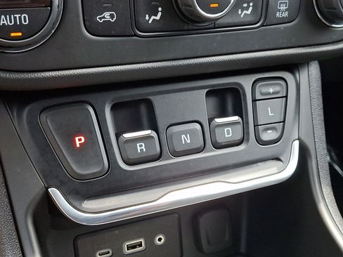 Used 2021 GMC Terrain SLE w/ Driver Convenience Package AWD/4WD image 14
