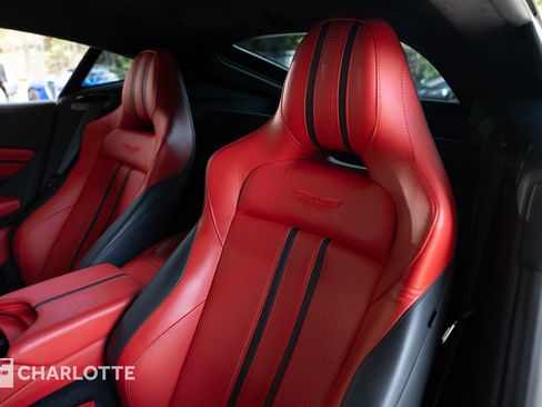 Used 2022 Aston Martin V8 Vantage Coupe RWD image 16