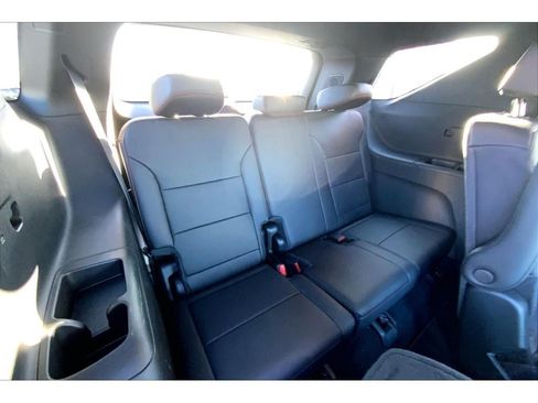 Used 2026 Chevrolet Traverse Z71 w/ Driver Confidence Package AWD/4WD image 29