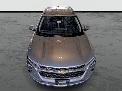 New 2026 Chevrolet Trax LT w/ Driver Confidence Package FWD image 6