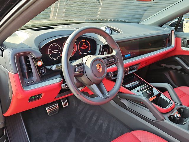 Certified 2026 Porsche Cayenne E-Hybrid Coupe AWD/4WD image 4